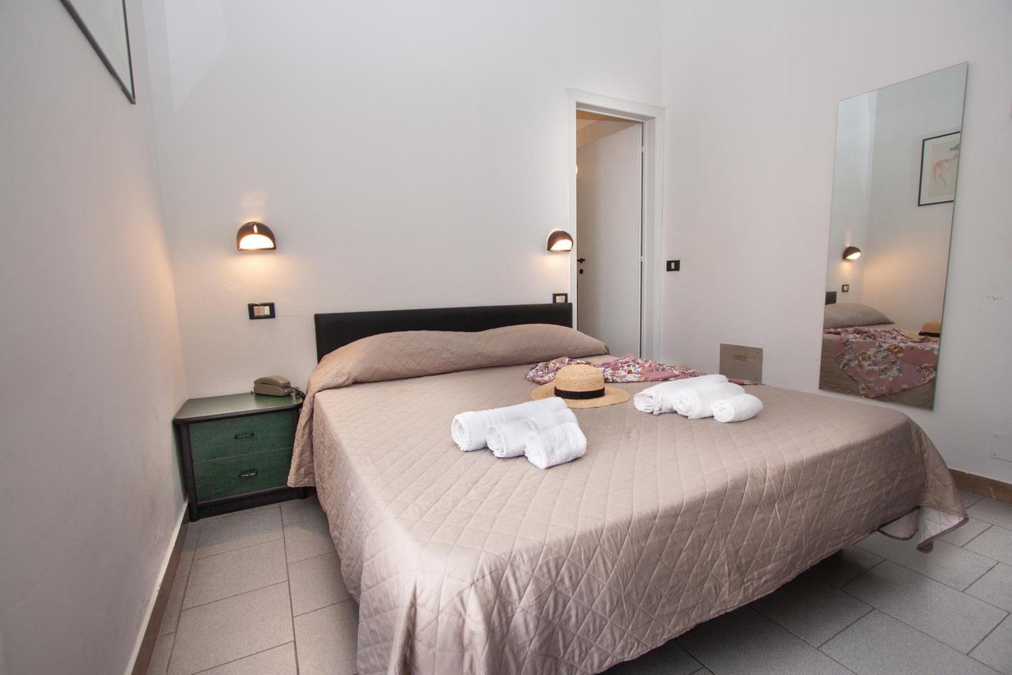 Hotel La Torretta Bramante Rimini Bagian luar foto