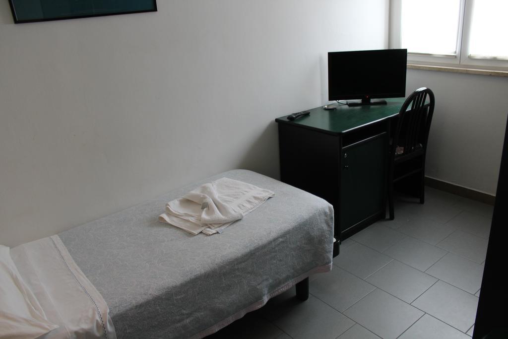 Hotel La Torretta Bramante Rimini Ruang foto